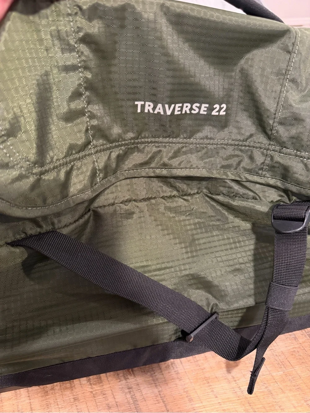 Eddie Bauer Traverse 22 Olive Green Travel Rolling Duffel